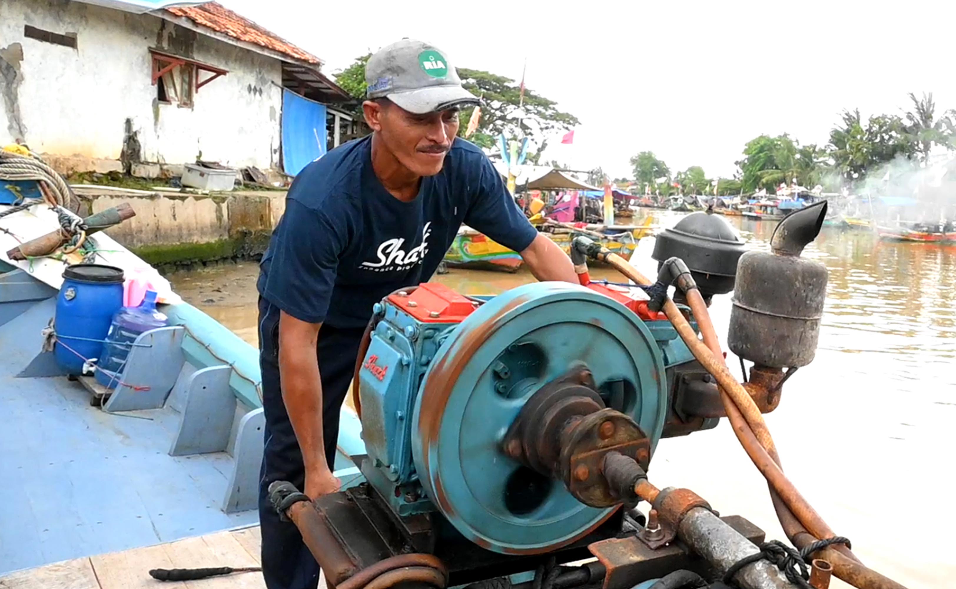 Nelayan Subang Menggunakan Shark Diesel Marine sudah 10Tahun